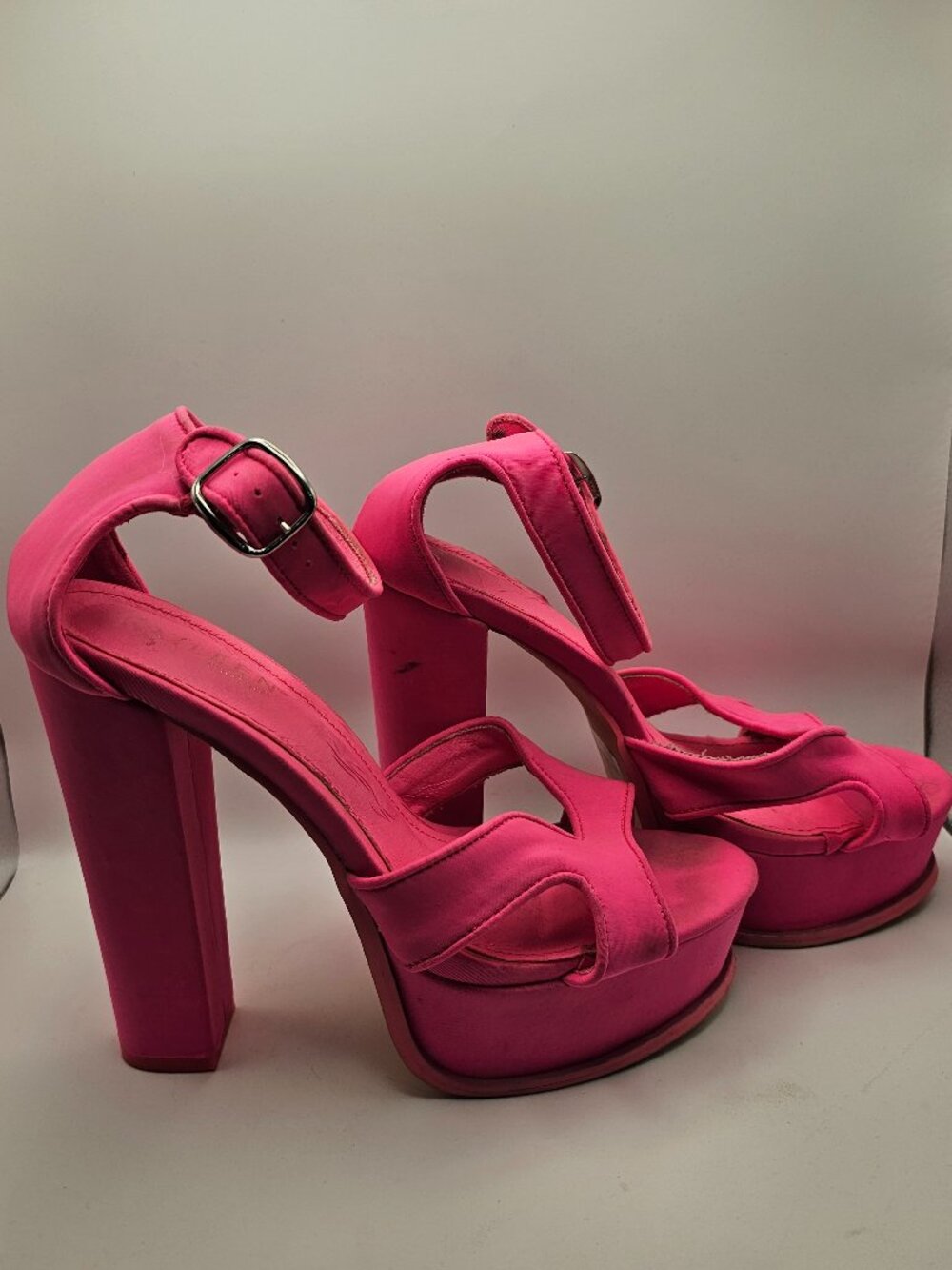 Kayleen by Los Angeles Hot Pink Odilia‑Style Block Platform Sandals – Size 9 - Picture 3 of 7